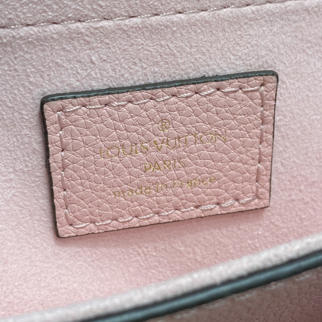 Louis Vuitton LOCKME TENDER Shoudler Bag M58555 Rosewater Pink